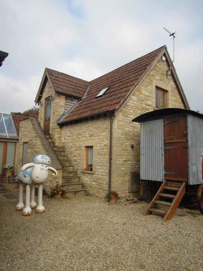 Fosse Farmhouse Holiday Cottages Chippenham  Exteriér fotografie
