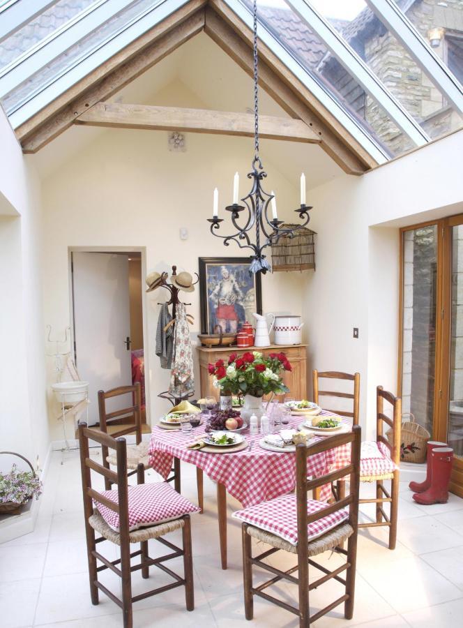 Fosse Farmhouse Holiday Cottages Chippenham  Exteriér fotografie